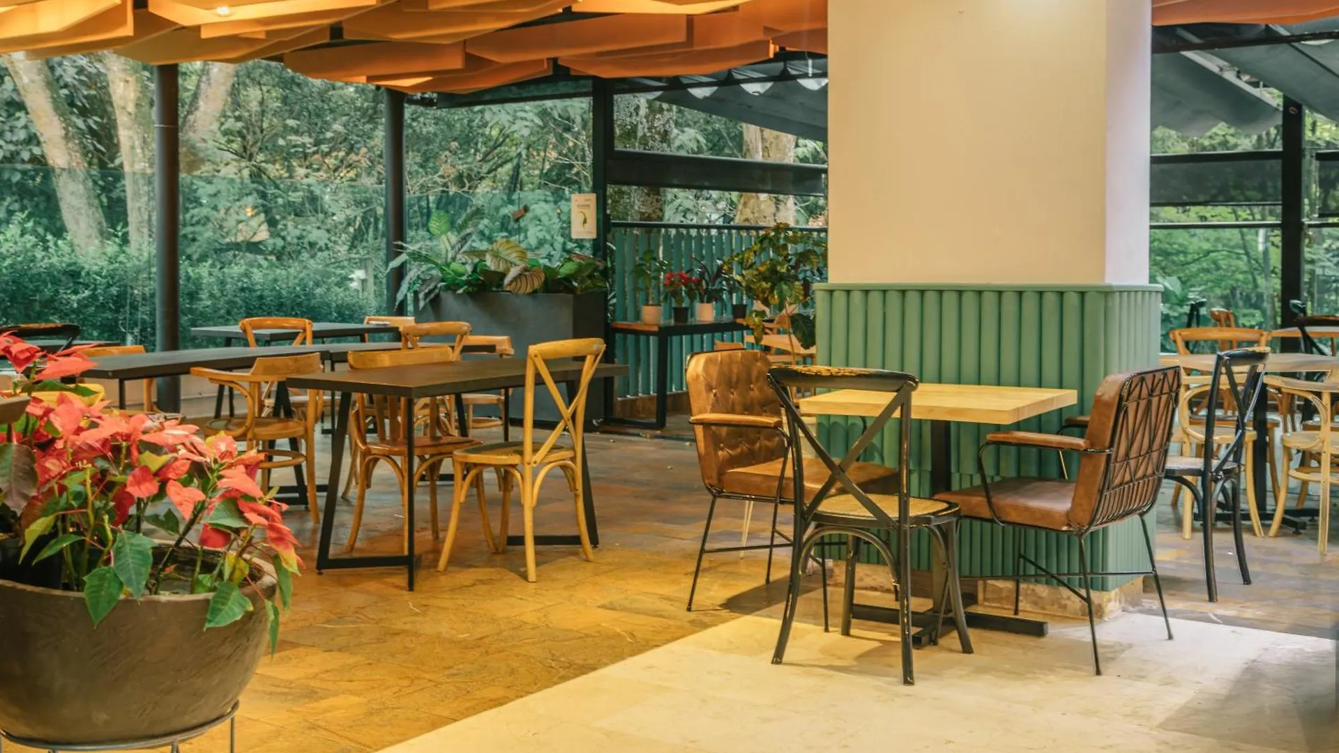 Cafe Hotel Medellín 4*,  Kolombiya