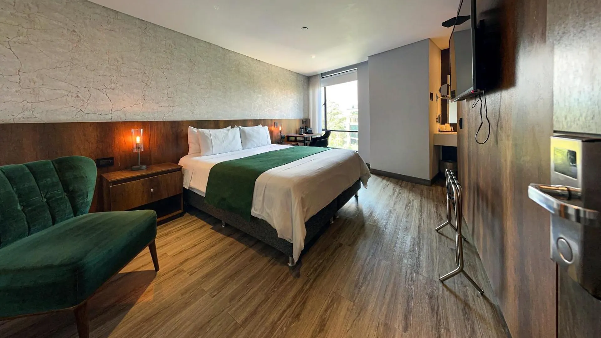 Cafe Hotel Medellin 4*,